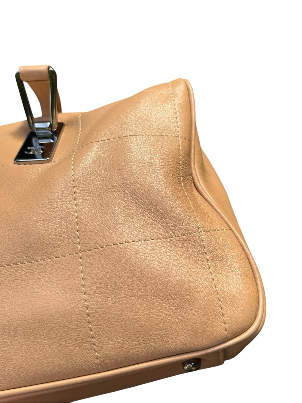 Auth CHANEL Tan Chocolate Bar East West Bag crazy stitch Quilted Leather Satchel - Picture 13 of 17